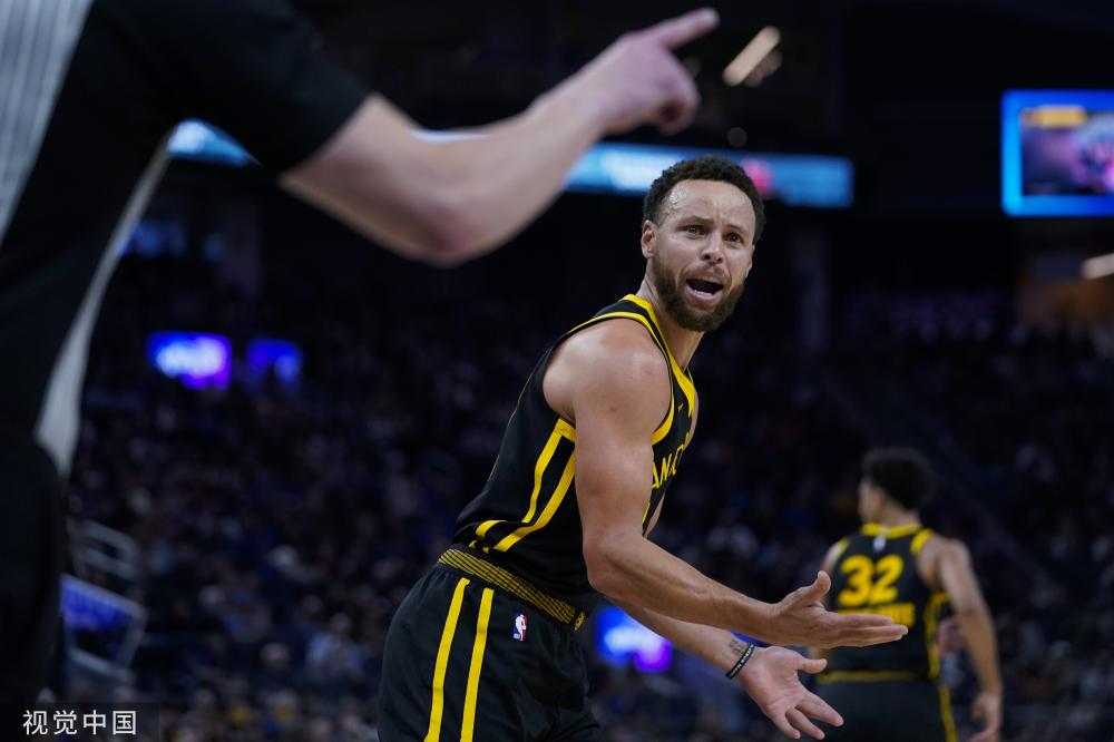 在足球转会 在足球转会